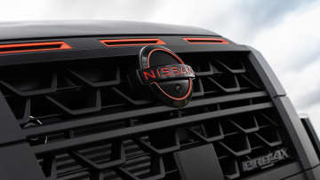 「コレはカッコいい」「こんなクルマあったんだ…」日本人が知らない、世界に誇る日産車。1986年から累計販売台数50万台の名車の新型が発表！