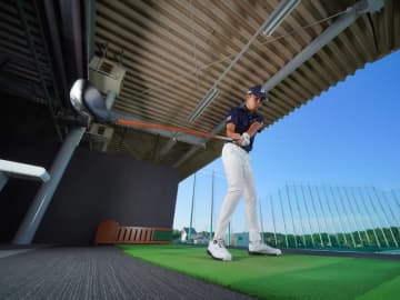 男子プロが実践する飛距離アップのコツを解説！ポイントは「アーリーリリース」