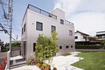 元旦ビューティ工業の無足場RC外断熱工法　型枠から化粧仕上げまで一貫対応で効率化を実現