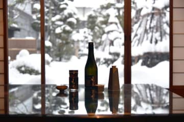 漁期2ヶ月の“赤い宝石”を1瓶に丸ごと凝縮　27年熟成の秘蔵古酒と味わう『越前蟹乃醤』ペアリングセット、12月25日販売開始