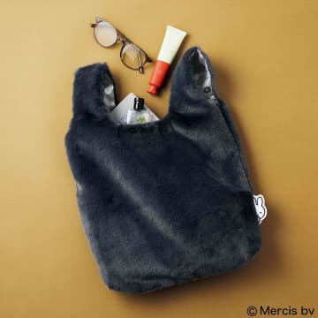 本日発売「ミッフィー」がひょっこりのぞくファーバッグ付録、リンネル2月号。内側の総柄もキュート