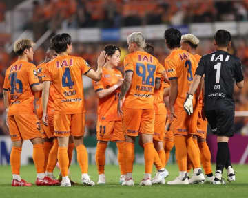 エスパ新ユニ「超かっこいい！」。デザインコンセプトは「HEAT OF FOOTBALL」。「配色いいな」「早く選手が着ているのみたい」などの声