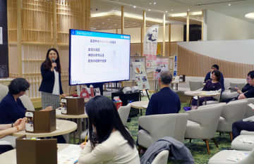 雪印メグミルク びん容器商品を販売拡大へ 温浴施設でセミナー