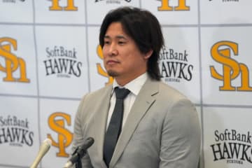 鷹・杉山一樹、将来的なメジャー挑戦の意向　セーブ王獲得、“師匠”千賀から激励