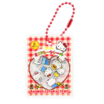 どこか懐かしい♪ キティやポチャッコ、マイメロたちのフレークシールがチャームに！カプセルトイにて