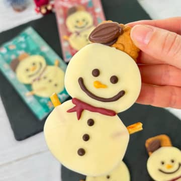 思わずほっこり♪誰でも作れる「スノーマンチョコ」がかわいすぎる！
