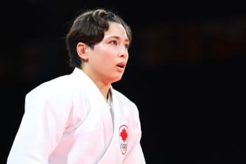 「女優かと思った」　印象一変…柔道金メダル女子のドレスアップ姿に絶賛「ムキムキとは思えない」