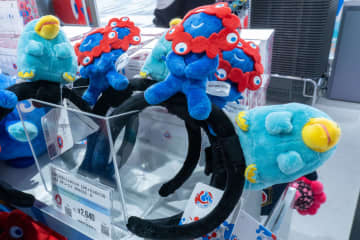 京都鉄道博物館、館内ショップで万博公式グッズ販売。JR西日本・京都府スタンプ7種類も12月28日まで設置