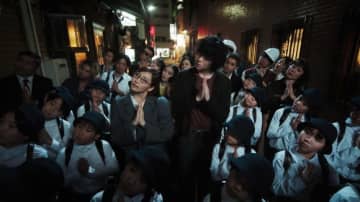 Block B ジコ＆幾田りら、コラボ曲「DUET」MV公開…日本語の歌詞＆コミカルな振付に注目