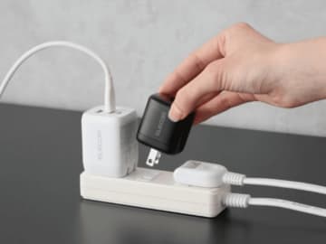 エレコム、USB Type-A、Cの2ポートを備えたコンパクトな充電器「MPA-AC11433」発売