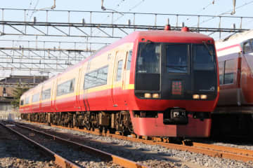 253系1000代が大化け！東武直通20周年で日光・鬼怒川イメージに