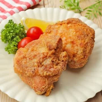 「これが鶏むね肉って...脳がバグりそう」「クリスマスじゃなくても作りたい」ザクザク衣のフライドチキンレシピ