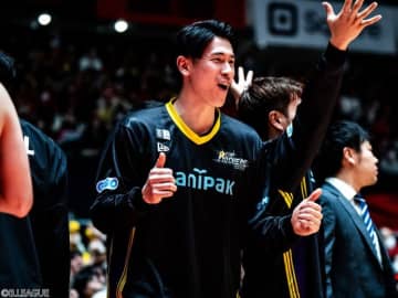 B1茨城が練習生の村越圭佑と選手契約…GMは献身性評価、スクールコーチとしても活動