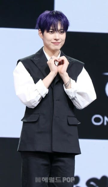 ”証拠不十分”「OMEGA X」フィチャン、強制わいせつは不起訴処分