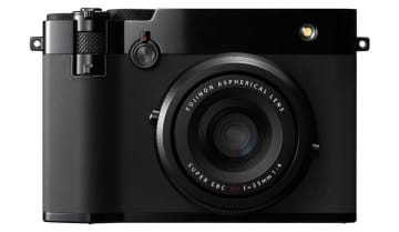 1億200万画素のレンズ一体型カメラにコラボモデルが登場！「FUJIFILM GFX100RF FRAGMENT EDITION」限定発売
