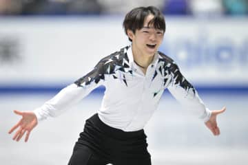 【フィギュア】首位発進の鍵山優真　追われる立場になっても「高みを目指して頑張りたい」