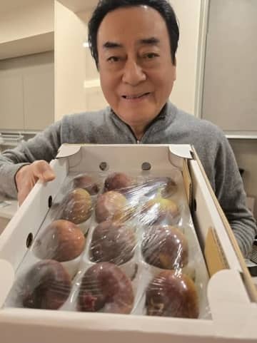 高橋英樹、大久保佳代子からの差し入れに感激「こんなに美味しいいちじくは」