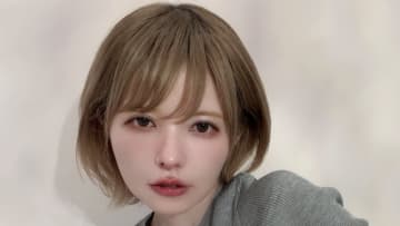 「惚れてまうやろ～」益若つばさ マスカラなしの抜け感メイクを披露！ツヤツヤなお肌が際立つ柔らかな印象に「透明感の塊」と反響