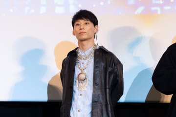 UVERworldが大阪の劇場に、TAKUYA∞「10年後、20年後もやっていく」