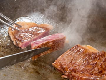 【食べ放題ニュース】至福の「サーロインステーキ食べ放題」！肉好き昇天の神アレンジも！食べまくれ～!!