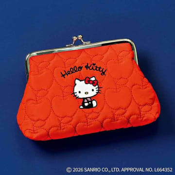 付録は「ハローキティ」刺繍入りがま口ポーチ、リンネル3月号増刊。生地はりんごのキルティング