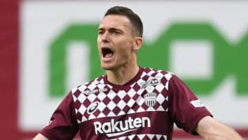 元神戸、アーセナルのフェルマーレン、Jリーグについて語る「楽にプレーできる…」