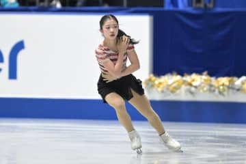 【フィギュア】中井亜美は全日本３位発進　同期から刺激「麻央ちゃんが頑張ってるから」