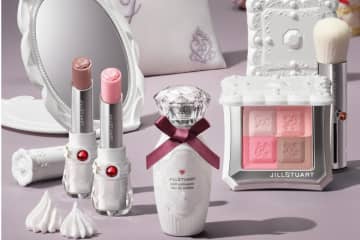 ジルスチュアート「スイーツ着想」幻のチーク＆フレグランスが復刻、クッキー風パール入りリップも