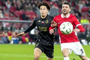 ３年間でスコットランド→ポルトガル→ポーランドを巡る“25歳日本人DF”は「移籍するごとに学ぶ」。欧州カップ戦で開始４分の緊急出場には「想定外。ビックリしました」【現地発】