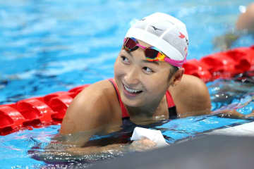 「綺麗なモデルさん！」池江璃花子が披露した雰囲気がらりの“クールな大人コーデ”にファン喝采！「髪伸びたね」「超かわいい」