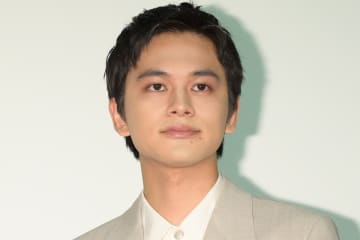 北村匠海『NHK紅白歌合戦』の曲目発表にない…ひそかに熱唱が決まった不朽の“名曲”とコラボする“超人気アーティスト”