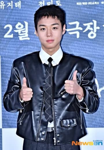 Wanna One出身パク・ジフン、映画「王と生きる男」役作りで15kgの減量