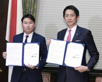 【作業中】維新“十八番”の「改革」は名ばかりに…OTC類似薬負担見直しで自民とスッタモンダ→自爆のお粗末