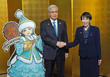 資源安定供給へ輸送路整備を支援　日本と中央アジア、初の首脳会合