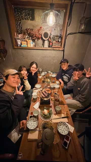 『応答せよ1994』キャストも相変わらず仲良し！コ・アラが食事会の様子を公開【PHOTO】