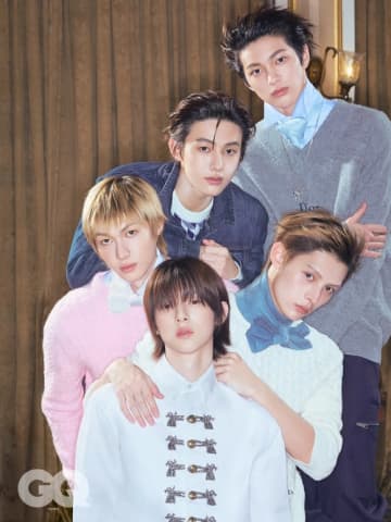 CORTIS、メンバーたちの衣装にも注目！グラビアで貴公子のようなビジュアルを披露