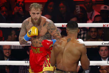 KO完敗のお騒がせYouTuberに大ブーイング「もうたくさん」　実況苦言連発「勝とうとしてない」