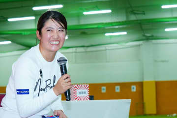 銀メダル“大サービス”に大盛り上がり 稲見萌寧が初ジュニアイベントで復活の誓い「来年は優勝」