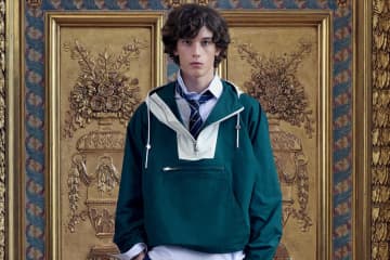 ディオール 2026年秋コレクション - 衝突する遊び心、過去と今の文脈をミックス