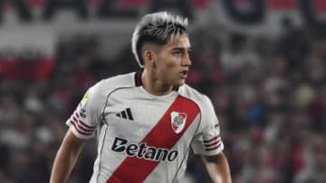 バルセロナ、リーベル・プレートのアルゼンチン人スターを継続的にチェック