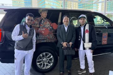 井上尚弥がピカソ戦の地リヤドに到着　自身のイラスト入り専用車に「ありがとう」