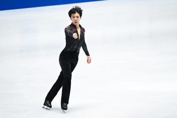 SP5位から逆襲2位　佐藤駿を支えた「自信と経験」　初の五輪代表確実、表彰式で涙【全日本フィギュア】