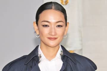 冨永愛が妊娠発表「温かく見守っていただけましたら…」　お相手は俳優・山本一賢