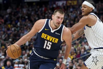 ヨキッチが通算アシストでNBA歴代１位のセンターに！本人は謙遜も、指揮官・同僚は絶賛「あのカリームの記録を抜くのは本当にクール」＜DUNKSHOOT＞