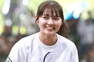 ソフトバンクＶ旅行に帯同したモデル美女の“爽やかビキニショット”が話題！「眩しすぎる」「スタイル良すぎ！」