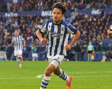 「今季最高のプレー」「素晴らしいヘッド」４か月ぶり弾の久保建英に現地メディアから高採点＆絶賛相次ぐ！“異例”のセレブレーションには「謝罪する必要はない」