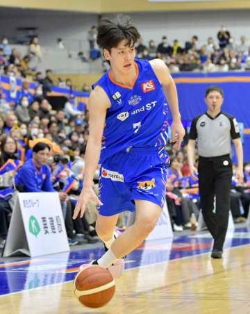 バスケットボールB1　茨城ロボッツ連敗脱出　秋田に81-70