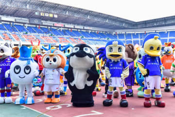 ｢攻め攻めのデザインですなぁ〜〜｣J1名古屋の新ユニフォームに賛否両論の大反響！｢予想以上に斬新過ぎた｣｢南米のチームにありそう｣｢アウェイ、シャチやんけ！｣