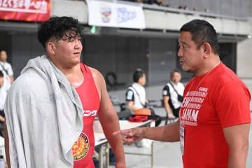 【レスリング】惜しくも準Ｖの新日本プロレス小畑詩音　監督・永田裕志は称賛「気持ちは伝わったよ」