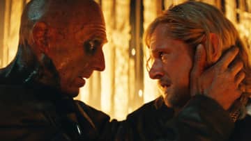 感染者だらけで死と隣り合わせの中、人間はどう生きていくのか？ シリーズ史上最も救いのない“恐怖と狂気”『28年後… 白骨の神殿』